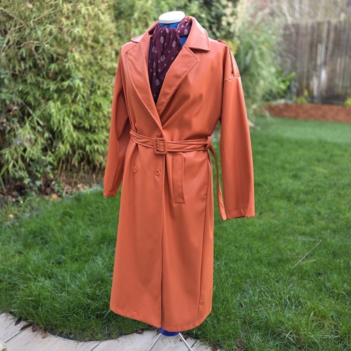 Vintage style italian - italian, peach