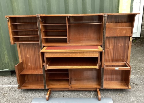 Retro mid century 1960s - mid,