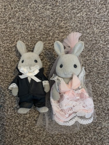 Sylvanian families brighteye - families,
