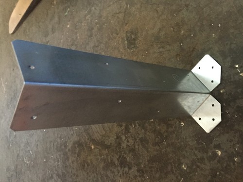 Galvanised arris rail bracket - rail,