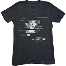 Taylor Swift T Shirt Medium
