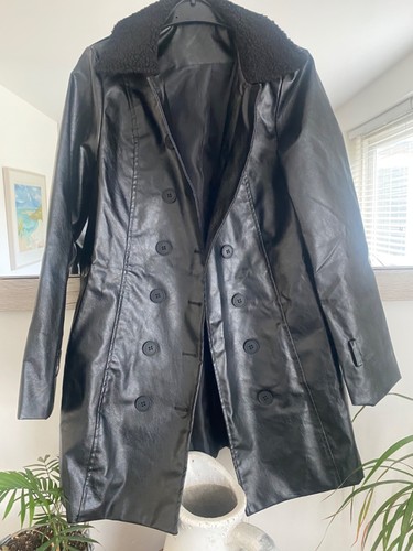Faux leather look - size, 8
