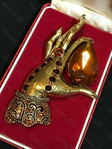 Art deco hands elegant lady - art,