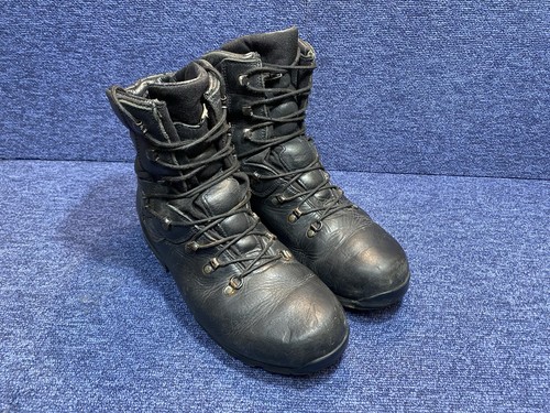 Size black altberg - uk,