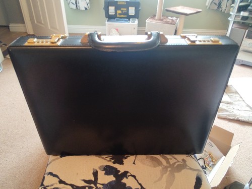 Vintage black faux leather - vintage,