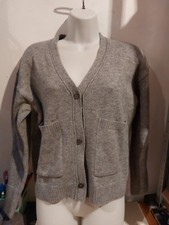 *NEW* Boohoo. Grey Knit