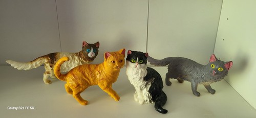 Large soft cats toy bundle - cats,