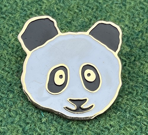 Pre owned collectable pin - pre-owned,