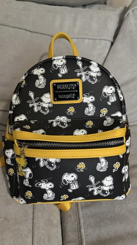 Loungefly peanuts snoopy - loungefly,