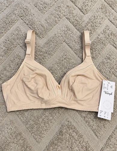 Bnwt triumph doreen - bnwt, classic