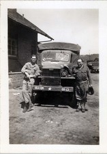 WW2 Photo of 2 Soldiers with