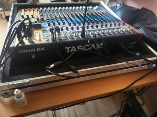 Tascam model multitrack - 24,
