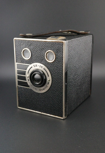 Kodak six portrait brownie - six-20,