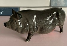 ROYAL DOULTON  PIG VIETNAMESE