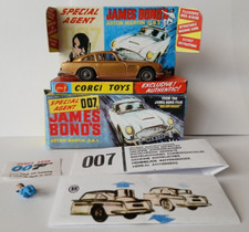 Corgi 261 - 007 Aston Martin - Restored car with reproduction box (CT2320)