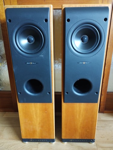 Kef reference model one - reference,