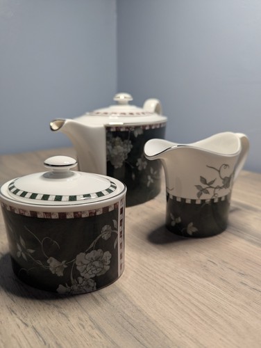 Wedgwood manhattan bone china - bone,