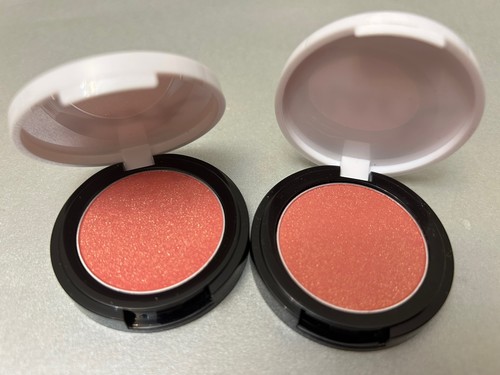 Avon mark powder blusher - mark,,