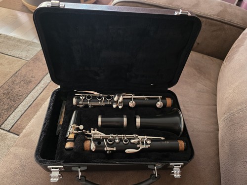 Yamaha black clarinet - yamaha,