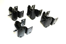 SET 4 REAR AXLE V CRADLE