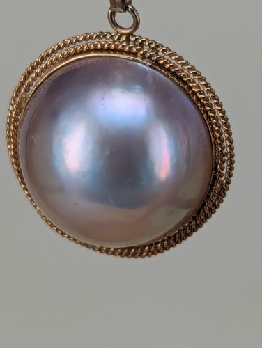 Half mabe pearl pendant set - , in