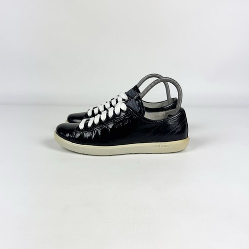 Prada black patent leather - patent, low