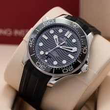 OMEGA Seamaster Black
