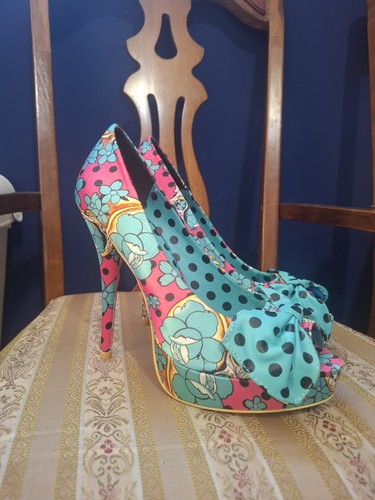 Iron fist heels size - iron,
