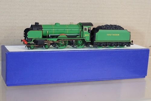 Hornby kit built - re, painted