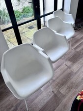 Set of 4 White Hille chairs by