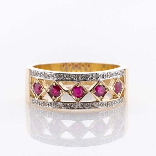 585 yellow gold ring with - , 0.10