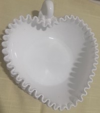 VTG 8” Fenton White Milk