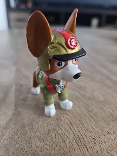 Paw patrol figure tracker - paw,