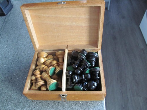 Staunton style wooden chess - style,