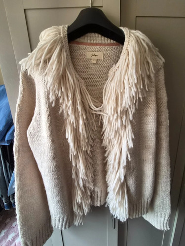Pure wool cream - , fringed