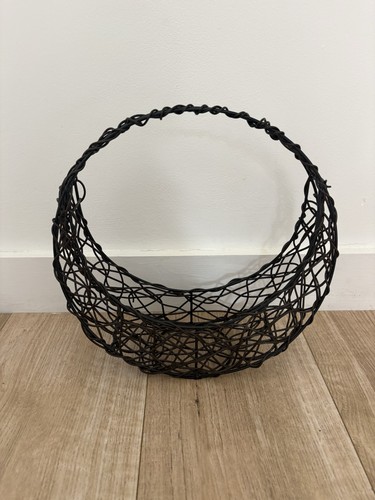 Black wire egg - wire,