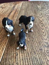 Schleich Bernese dogs x2  + 1