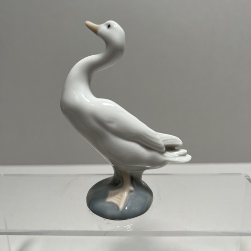 Lladro little duck - duck, up