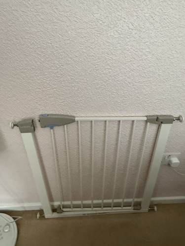 Safety gate for children - gate, and