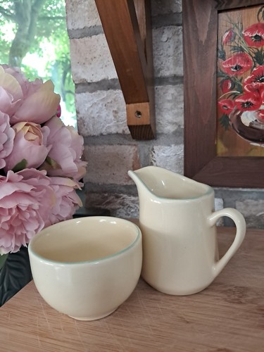 Small vintage retro milk - small,