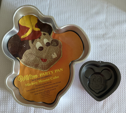 Mickey mouse head wilton cake - wilton,