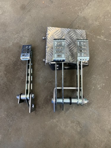 Pedal set floor mounted - floor,
