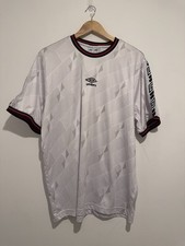 Men’s Umbro Carling T shirt 
