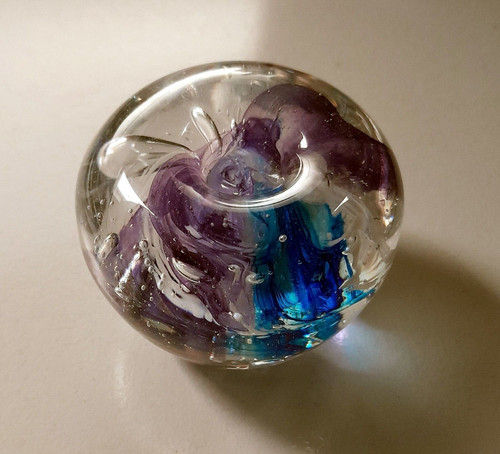 Apple shaped glass paperweight - apple,