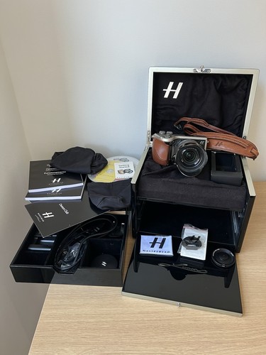 Rare hasselblad lunar limited - rare,