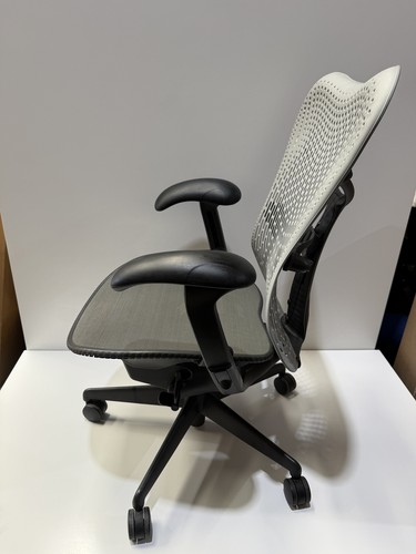 Herman miller mirra chair - herman,