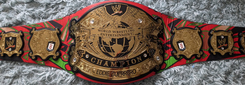 Wwe eddie guerrero - guerrero, signature