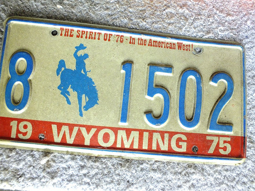 1975 wyoming license plate - 1975,