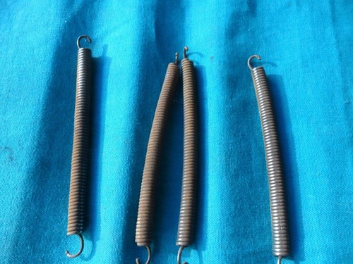 Saddle springs lot of 4 - saddle,
