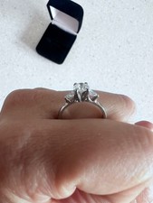 diamond set trilogy ring